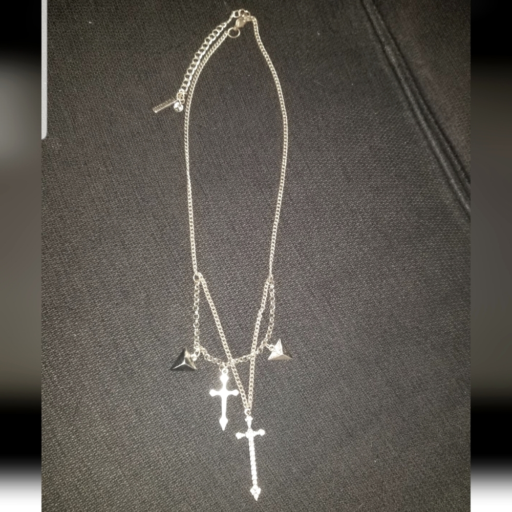 Steve Madden necklace